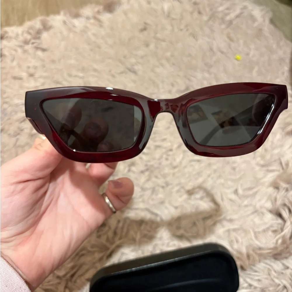 Coach Burgundy Sunglasses - Picture 4 of 7